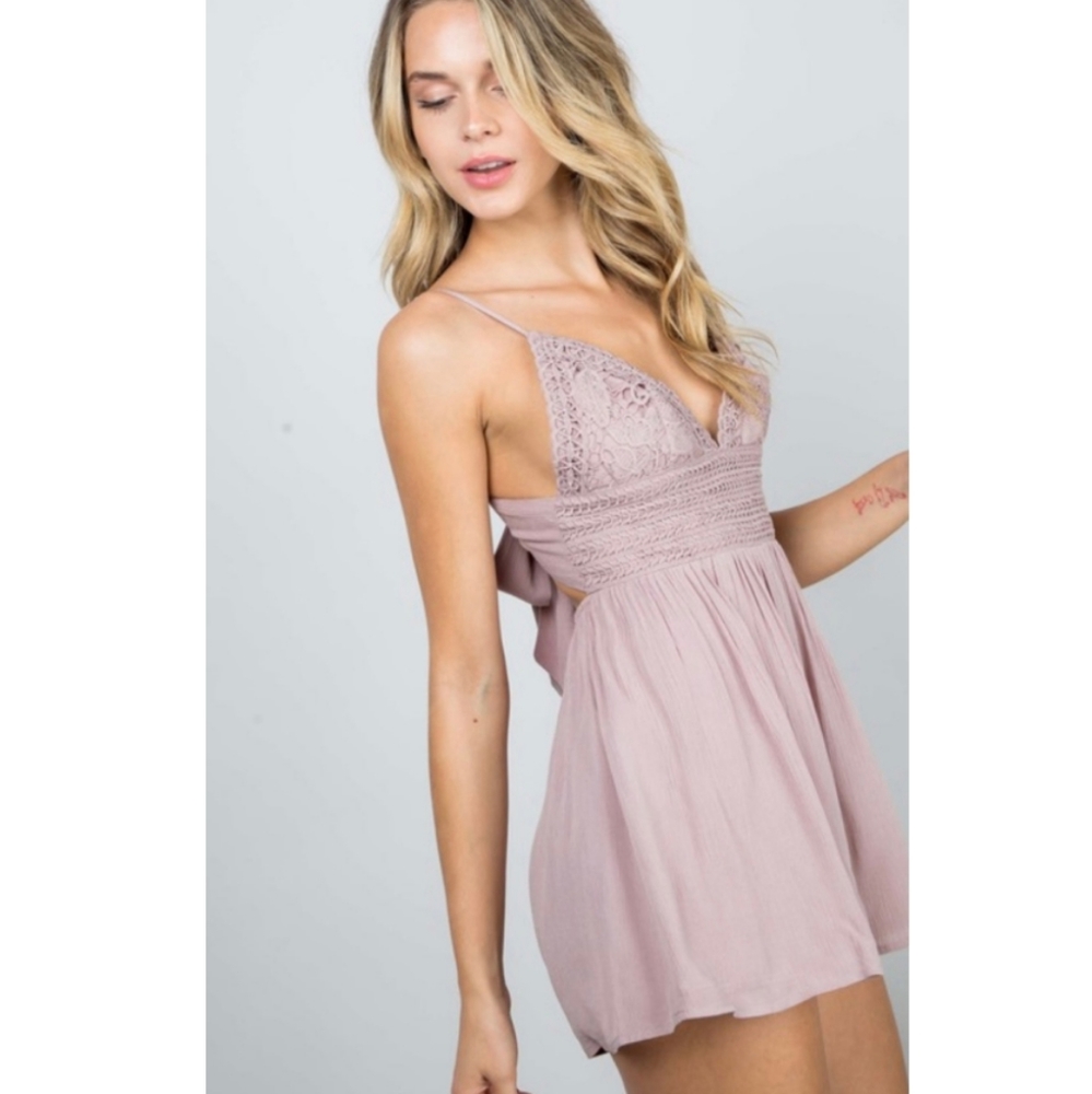 Sydney Crochet Romper in Lilac Size S